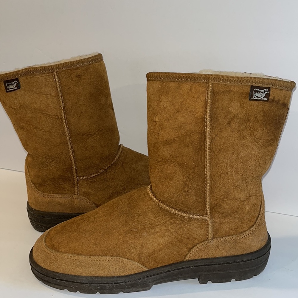 Lamo Snow boots